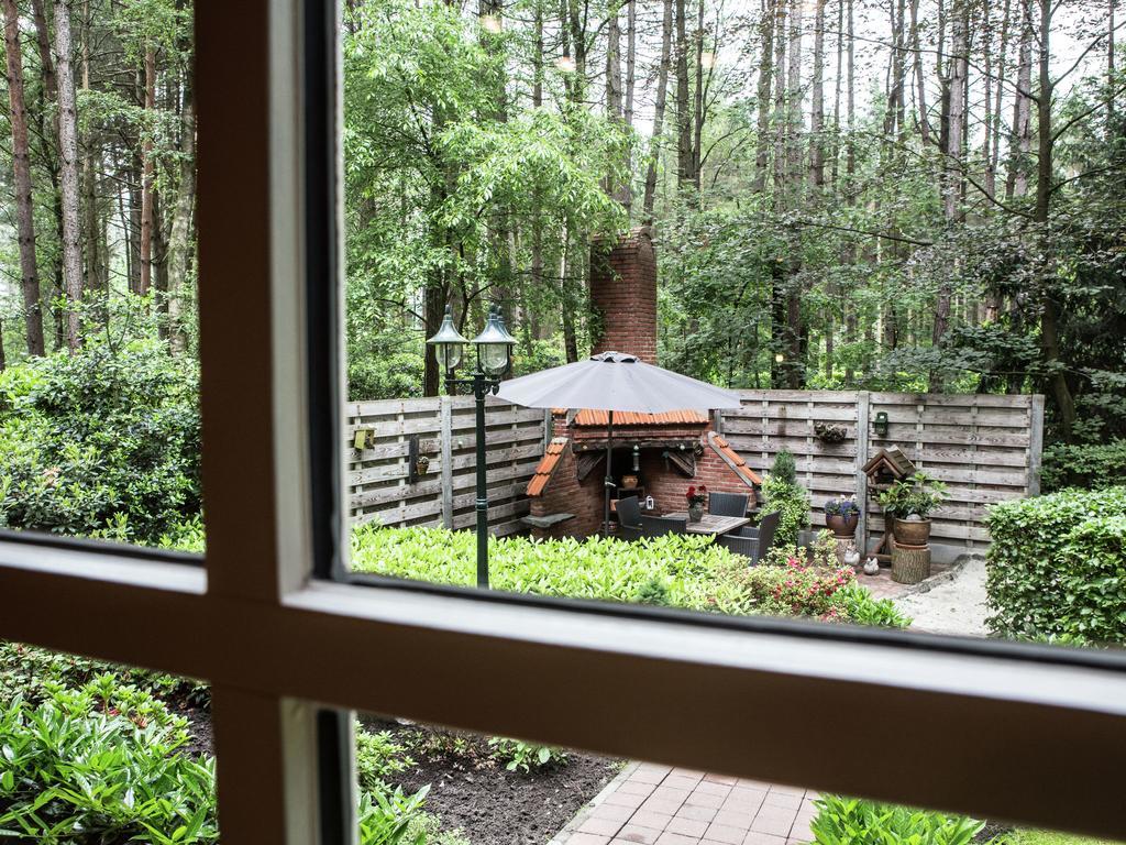 Вилла Luxurious Chalet In Oud Turnhout With Large Garden Ауд-Тюрнхаут Экстерьер фото